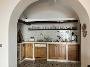 Kühlschrank, Ofen, Herdplatte, Geschirrspüler