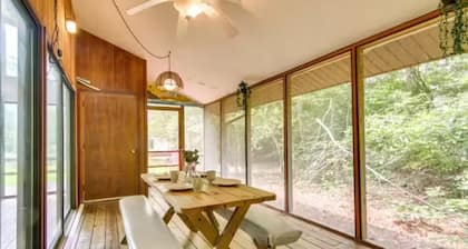 Cecelia's Retreat - 3-bedroom mid century secluded lewes beach cabin