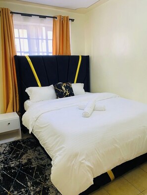 2 chambres, fer et planche à repasser, Wi-Fi, draps fournis