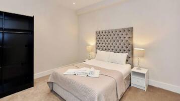 3 Schlafzimmer, Bügeleisen/Bügelbrett, kostenloses WLAN, Bettwäsche