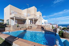 Pool - Villa Paraíso in Mojácar with pool for 14 guests – 7 bedrooms – 3.5 bathrooms (Mojácar)
