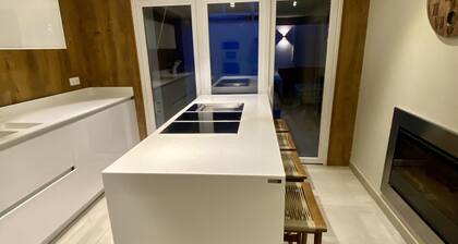 Villa FIBES, descubre la magia de Sevilla,a 5 min andando del Palacio de Congre