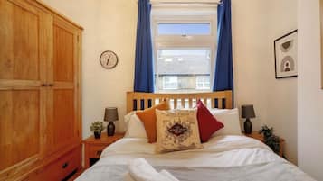 3 bedrooms, free WiFi, bed sheets