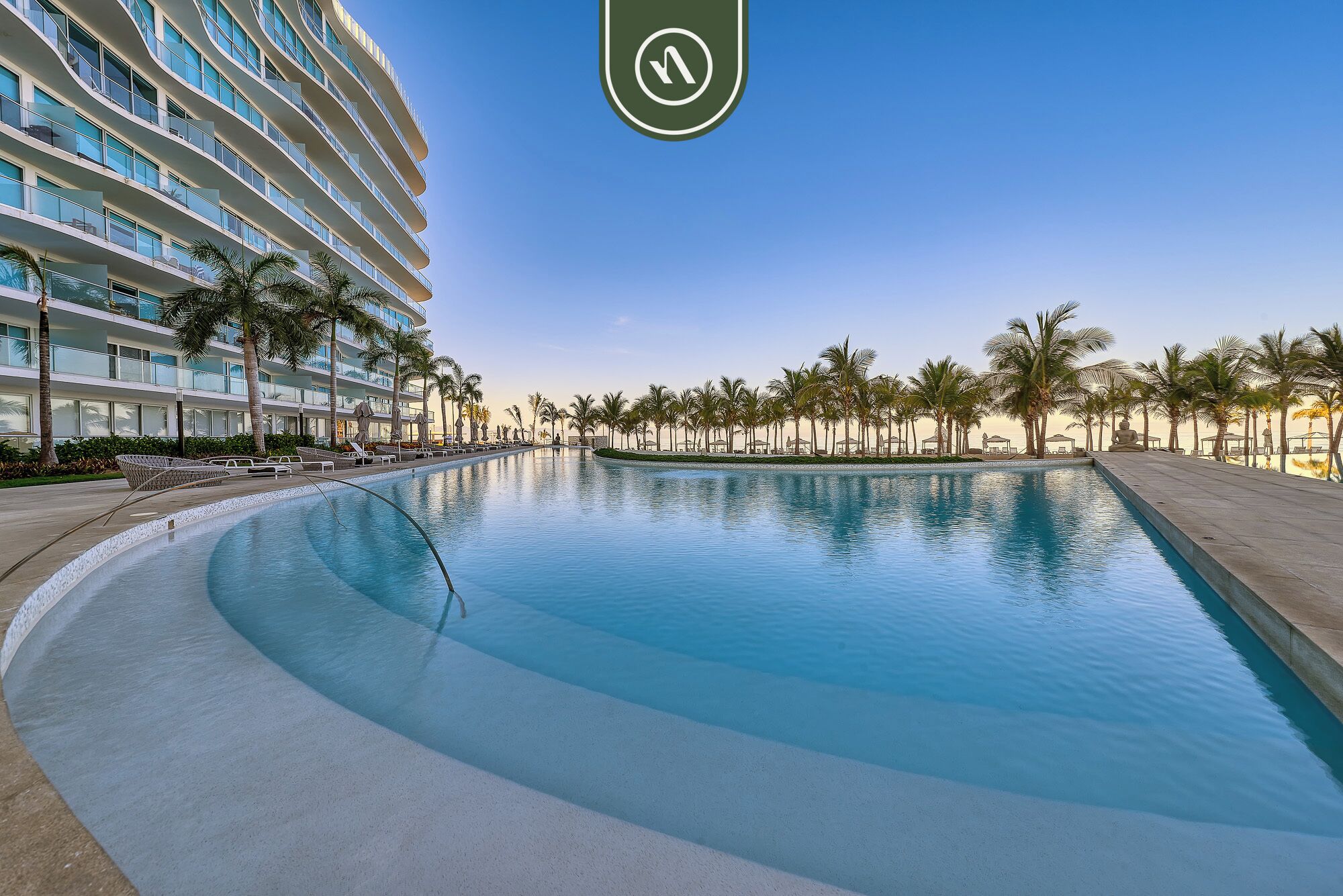 2 albercas al aire libre 