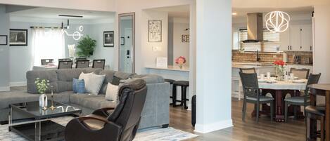 Smart-TV, Kamin, Tischfußball