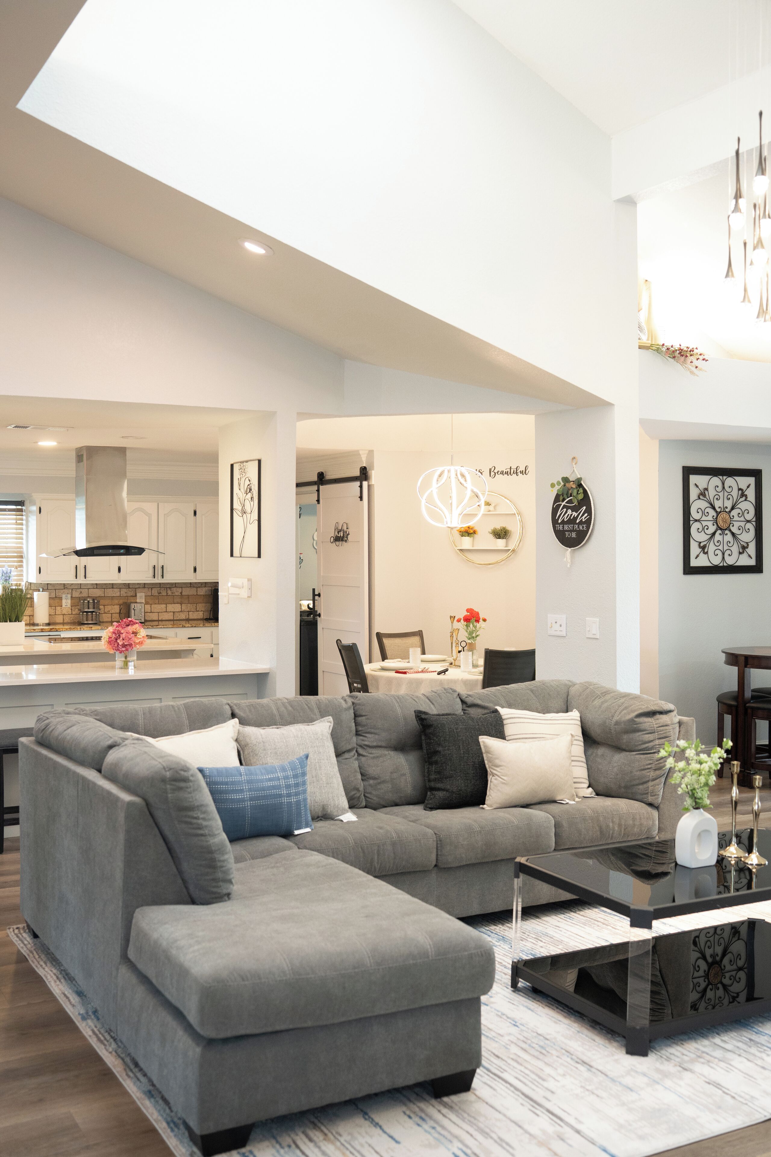 Smart TV, fireplace, table football