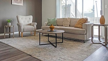 Lake Castleton Apartments by Barsala