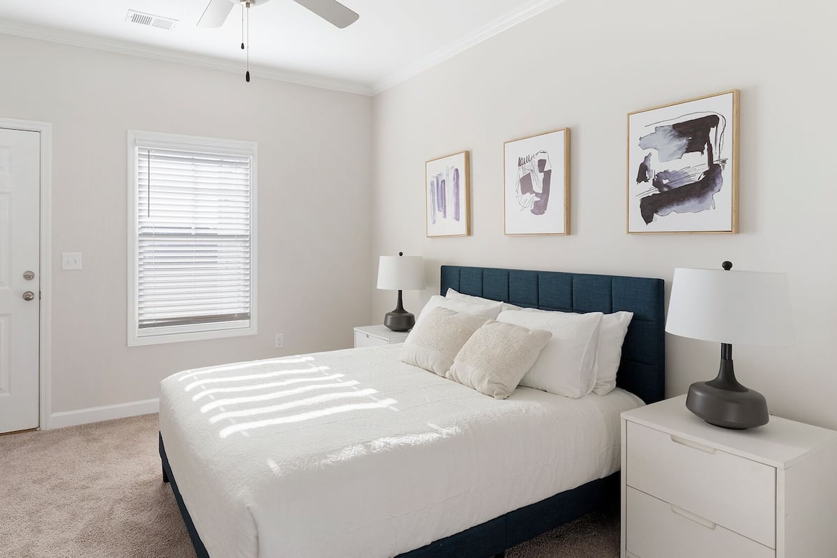 Apartment, 1 Bedroom | 1 bedroom, individually decorated, individually furnished