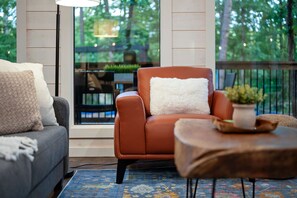 Smart TV, fireplace, video games