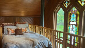 5 bedrooms, iron/ironing board, WiFi, bed sheets - The Church (Long Eddy)