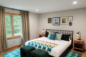 5 Schlafzimmer, Schreibtisch, Bügeleisen/Bügelbrett, kostenloses WLAN