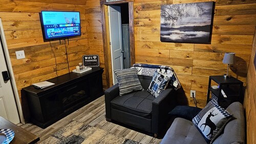 Cozy Cove Cabin on Lake Hartwell in Townville SC