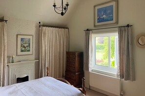 3 chambres, bureau, fer et planche à repasser, Wi-Fi gratuit