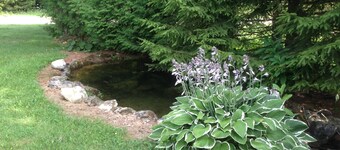 Country House on 50 Acres one hour from Toronto can accommodate up to 10 guests