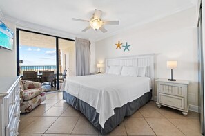 3 slaapkamers, een strijkplank/strijkijzer, beddengoed