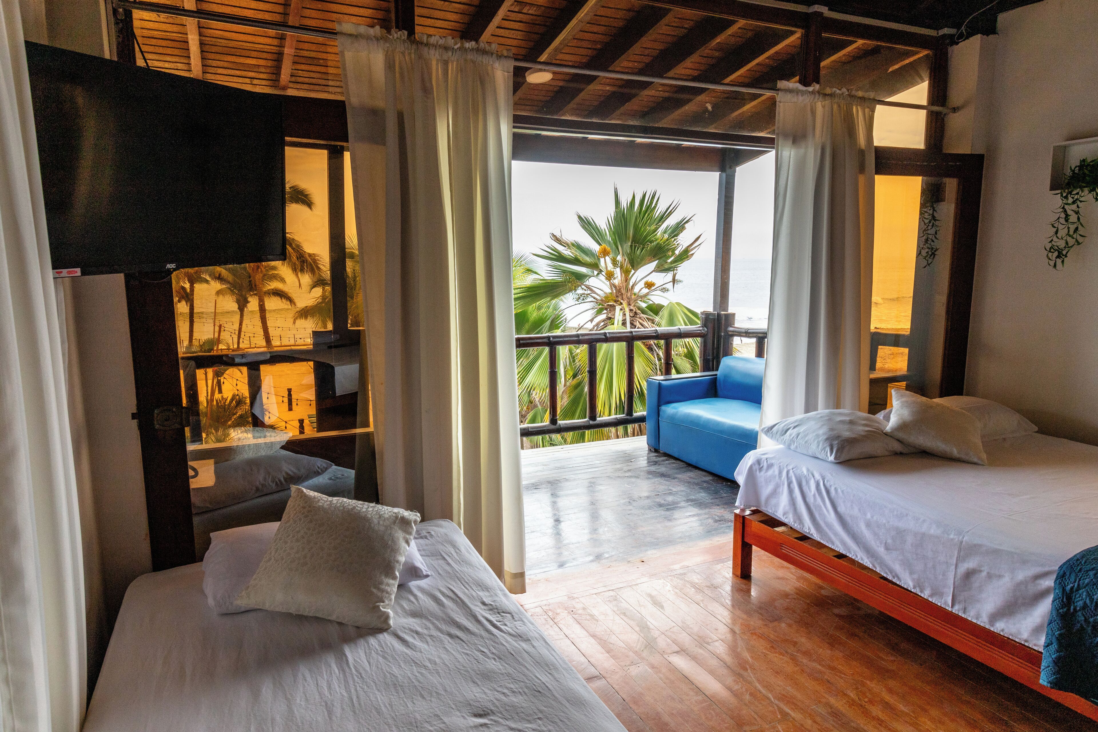 Family Room, Sea View | Free WiFi