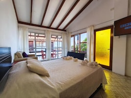 Deluxe Double Room | Free WiFi, bed sheets