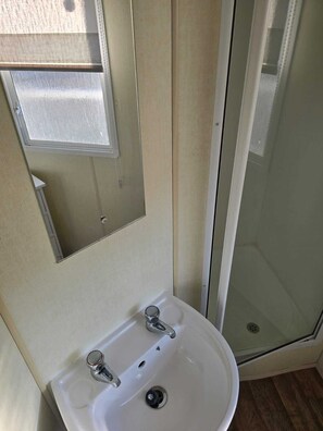 Douche, papier toilette