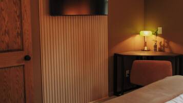 3 多间卧室、办公桌、旅行婴儿床、WiFi