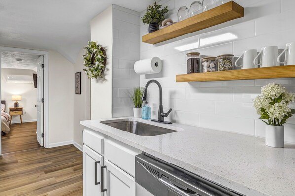 Fridge, microwave, oven, stovetop - New! Renovated 1BR w/ King: Modern Comfort (Berea)