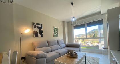 ADELINE, BRAND NEW THREE-BEDROOM APARTMENT WITH GARAGE SPACE