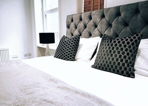 Apartment | 1 bedroom, iron/ironing board, free cots/infant beds, travel cot