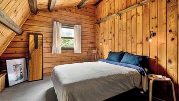 4 camere, una scrivania, ferro/asse da stiro, culla da viaggio