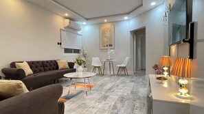 Living area - AQ73 Palma Exclusive Apartment (Riyadh)