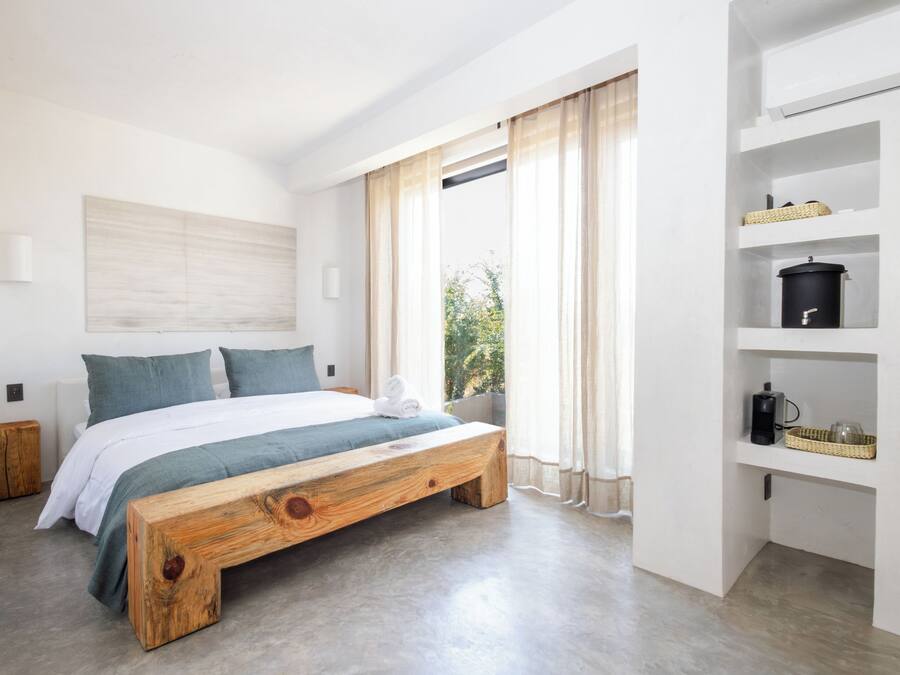 Habitación clásica, no fumadores, baño privado | Caja fuerte, wifi gratis, ropa de cama