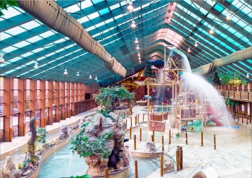 Beautiful 2-bedroom with free indoor water park