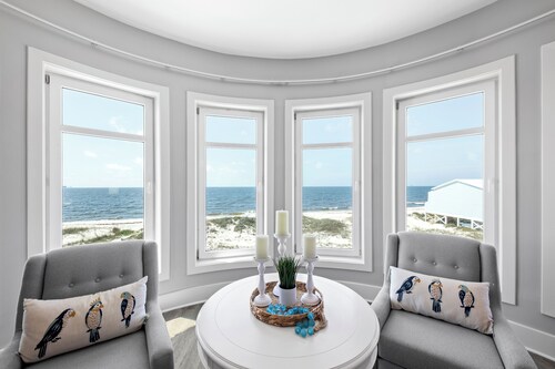 Escapades A2 - Sleeps 20 - Beachfront w/ Pool - Upper Unit