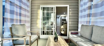 Spacious 8br/5.5ba home in Rehoboth Beach. WiFi, Pool, Pet friendly, Renovated.