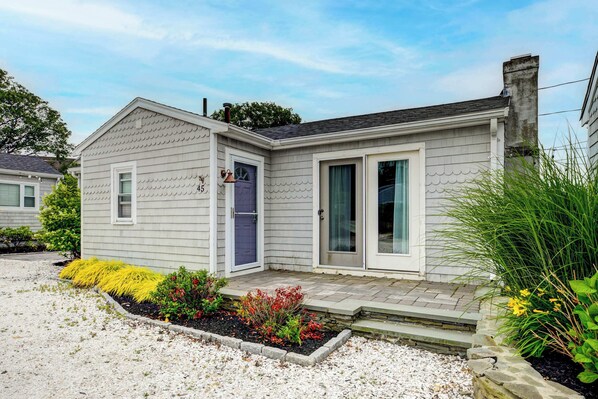 Exterior detail - Ellery Beach Bungalow #45- A Refined Island Escape (Middletown)