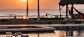 Luxury Beach Front Villa w 2 Private Pools+BBQ