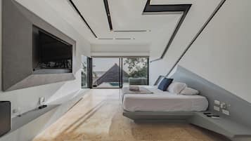 8 bedrooms, iron/ironing board, travel crib, free WiFi