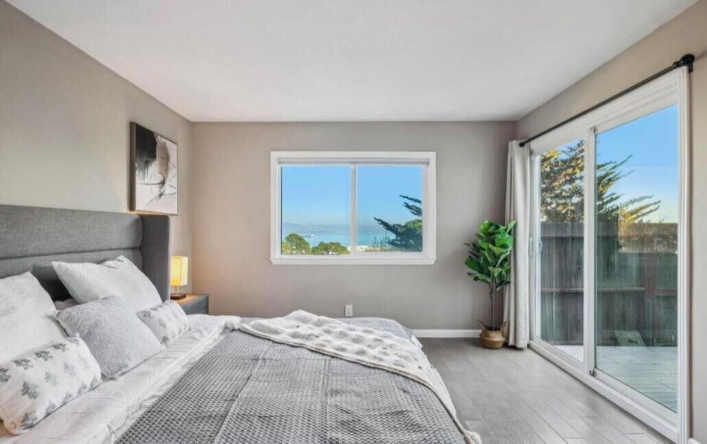 Sun-drenched Bayview Hilltop Retreat With Panoramic Views! - San Francisco, CA