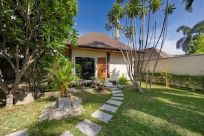 Garden - Villa Emilia with Private Pool (Rawai)