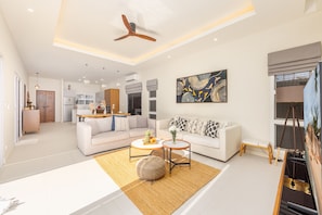 Villa Familiale, vue jardin | Intérieur