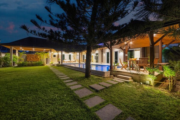 Family Villa, Garden View | Interior