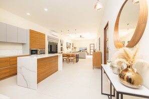 Family Villa, Garden View | Interior