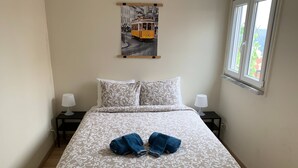 1 habitación, tabla de planchar con plancha y acceso a internet 