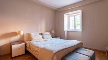 2 Schlafzimmer, Bügeleisen/Bügelbrett, kostenloses WLAN, Bettwäsche