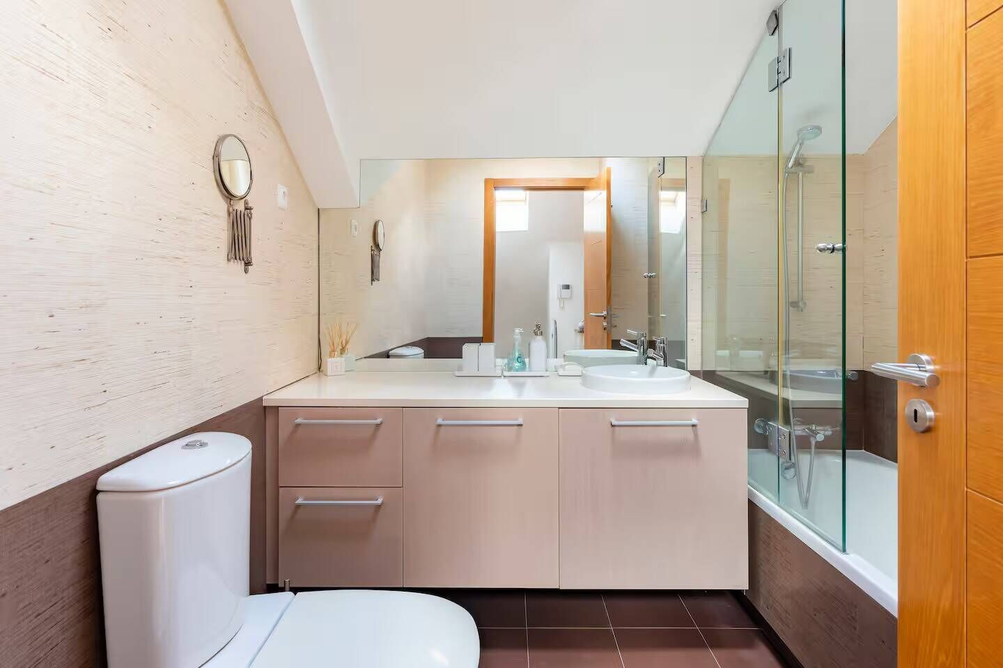 Hair dryer, bidet, towels, soap