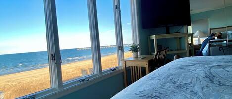 4 habitaciones, tabla de planchar con plancha, wifi y ropa de cama