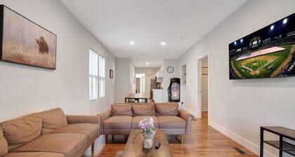 7 Bedroom House! Walk to Niagara Falls!