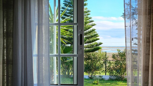 Interior - Casa das Oliveiras, large country house near the beach, private pool, AC, Wifi (Olhão)
