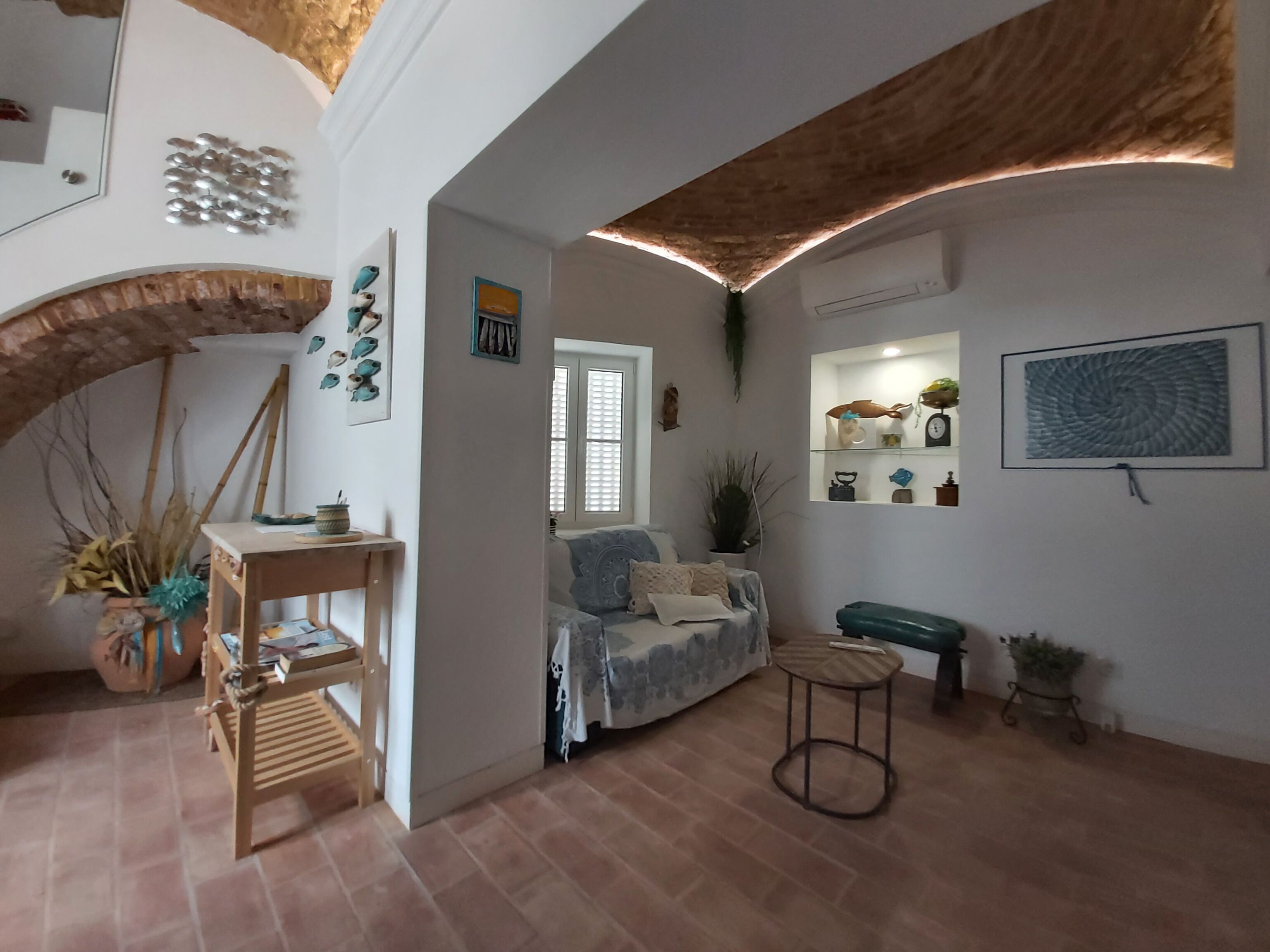 Limoncello: Typical House, Top Location, Renovated, Stylish, Barbecue, Terrace - Olhão