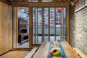Restaurant - Mengqi Xiaozhu Inn (Zhenyuan County)