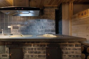 Restaurant - Mengqi Xiaozhu Inn (Zhenyuan)