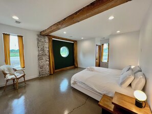 3 soverom, strykejern/-brett, reiseseng for barn og wi-fi (inkludert)